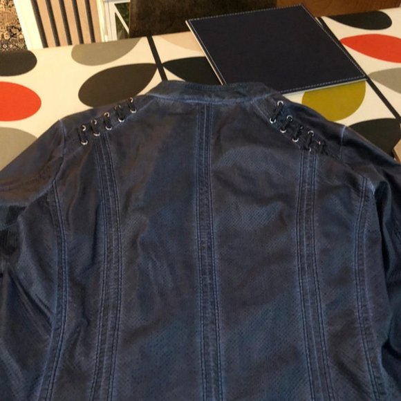 Lovely ladies soft leather jacket - Picture 3 of 3